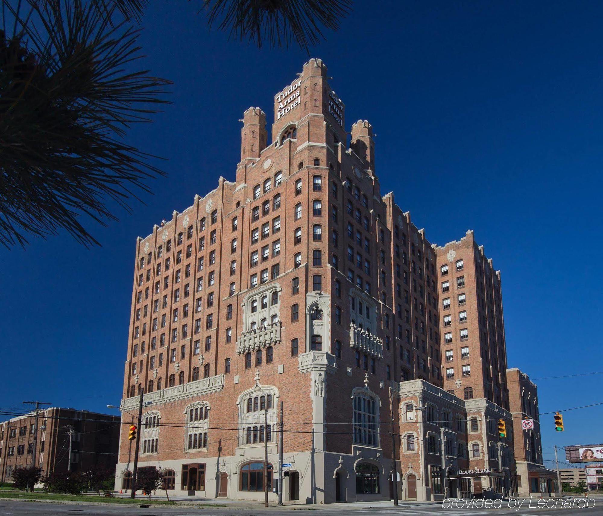 The Tudor Arms Hotel Cleveland - A Doubletree By Hilton Buitenkant foto