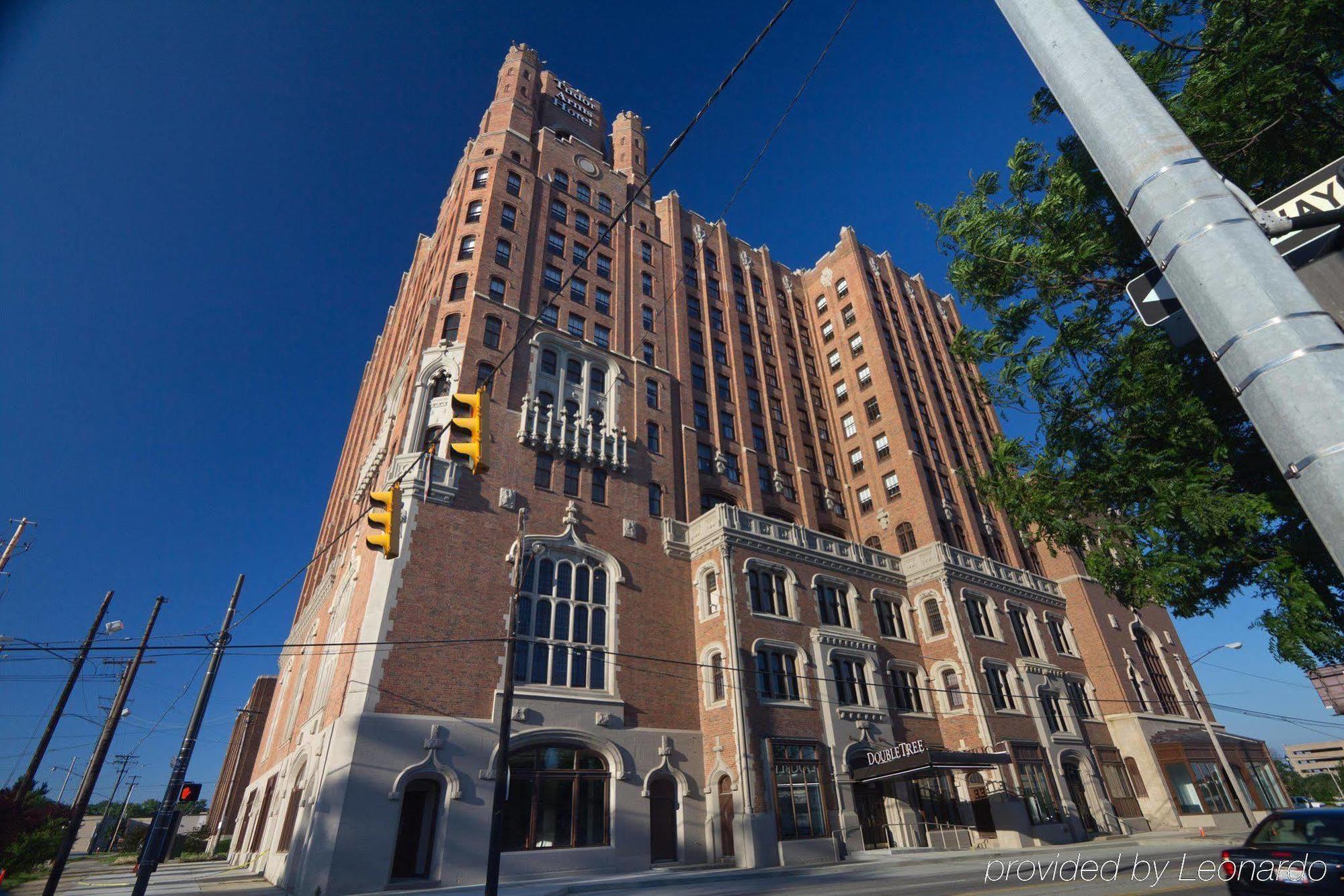 The Tudor Arms Hotel Cleveland - A Doubletree By Hilton Buitenkant foto