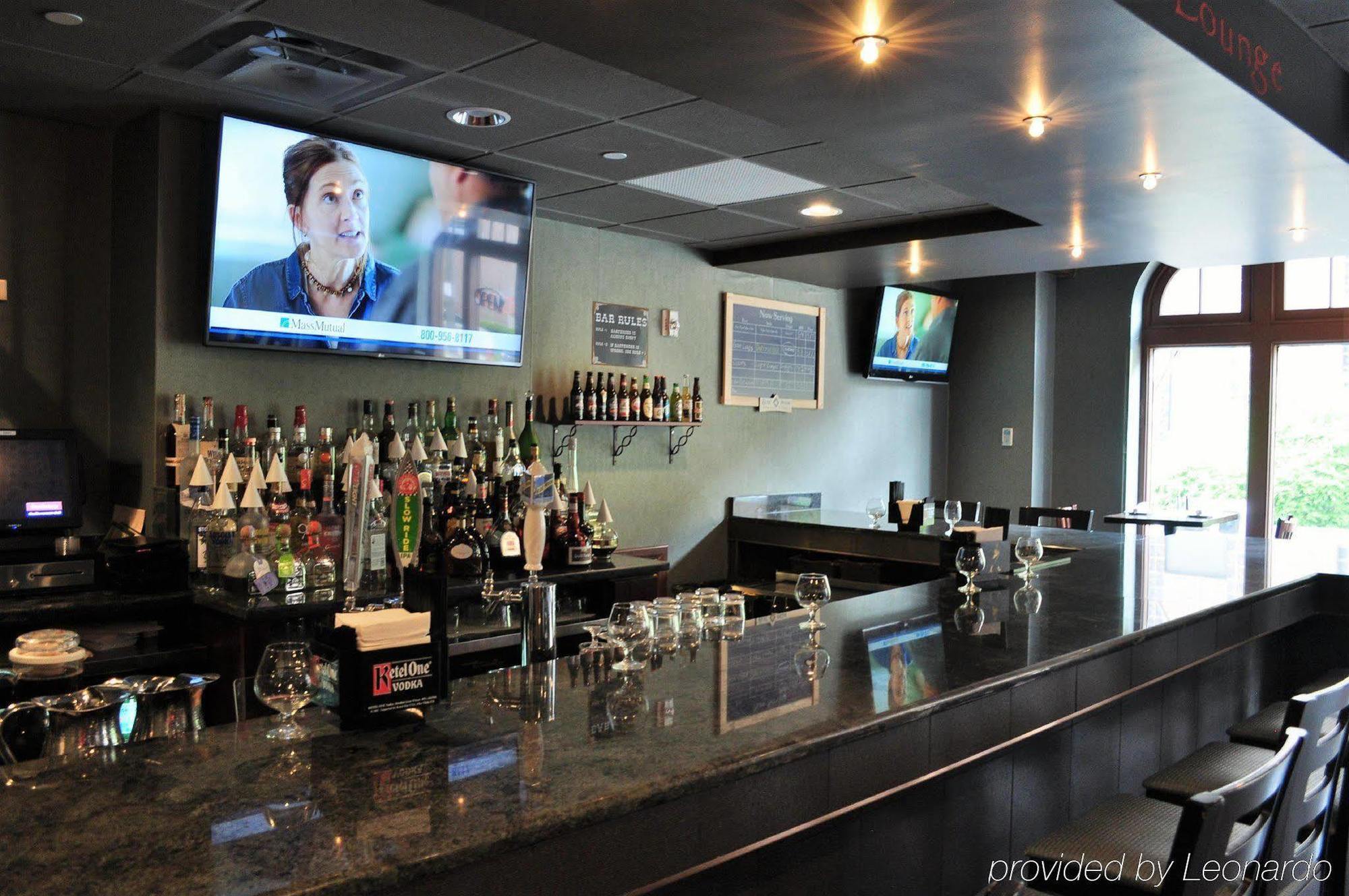 The Tudor Arms Hotel Cleveland - A Doubletree By Hilton Buitenkant foto